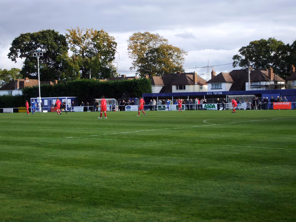 AFC Totton v Abingdon United